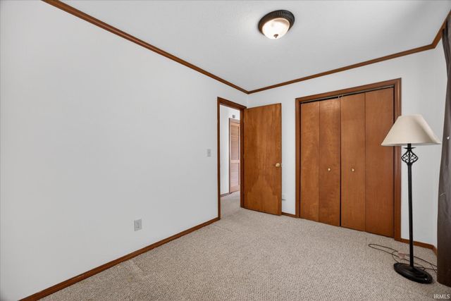 433 S Tulip Tree Court, Ellettsville, IN 47429