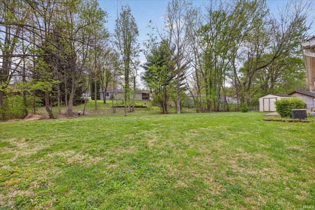 433 S Tulip Tree Court, Ellettsville, IN 47429