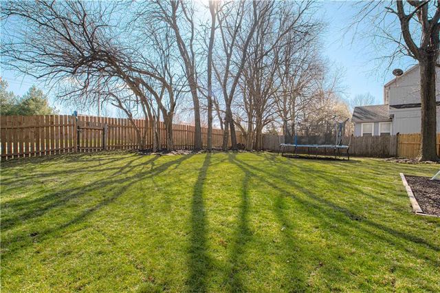 15729 Maple Street, Overland Park, KS 66223