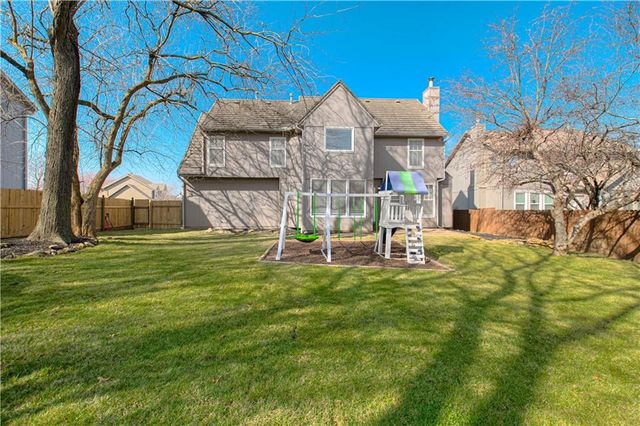 15729 Maple Street, Overland Park, KS 66223