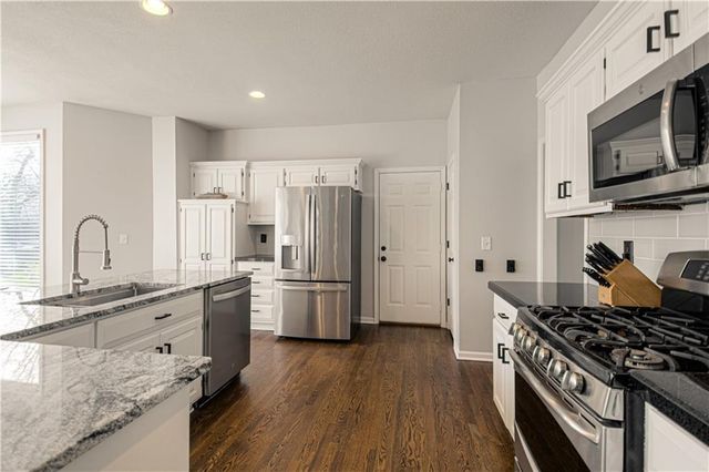 15729 Maple Street, Overland Park, KS 66223