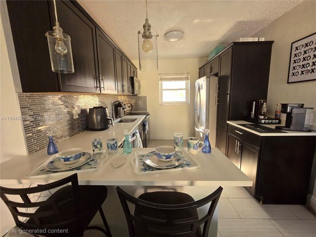 4061 N Dixie Hwy 30, Oakland Park, FL 33334