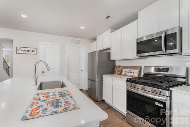 150 Mountain Bridge Way, Statesville, NC 28625