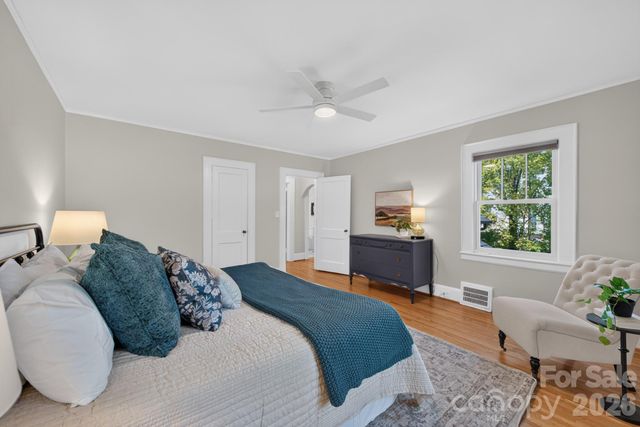 3809 Tuckaseegee Road, Charlotte, NC 28208