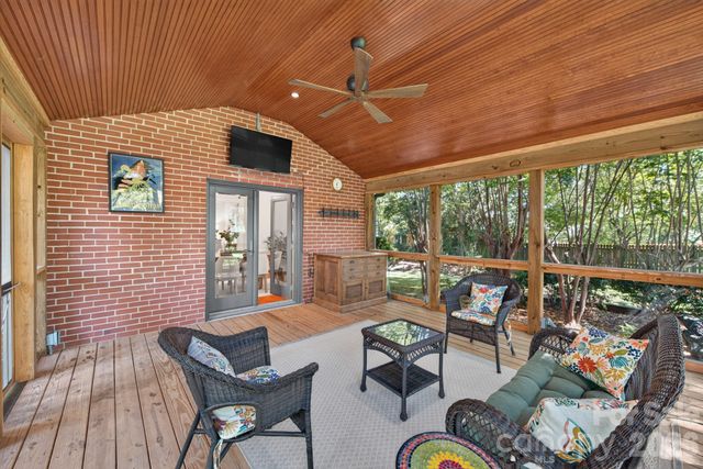 3809 Tuckaseegee Road, Charlotte, NC 28208