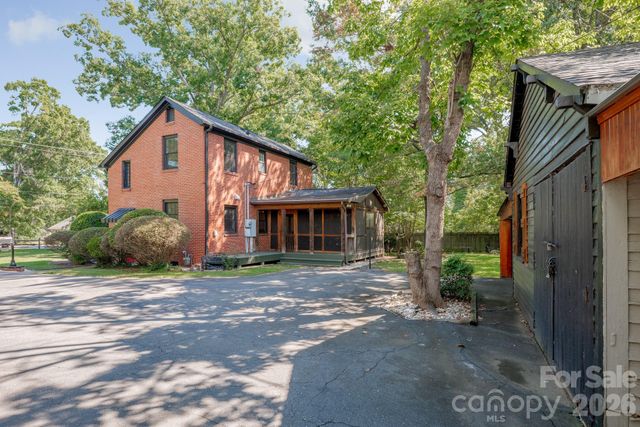 3809 Tuckaseegee Road, Charlotte, NC 28208