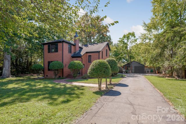 3809 Tuckaseegee Road, Charlotte, NC 28208
