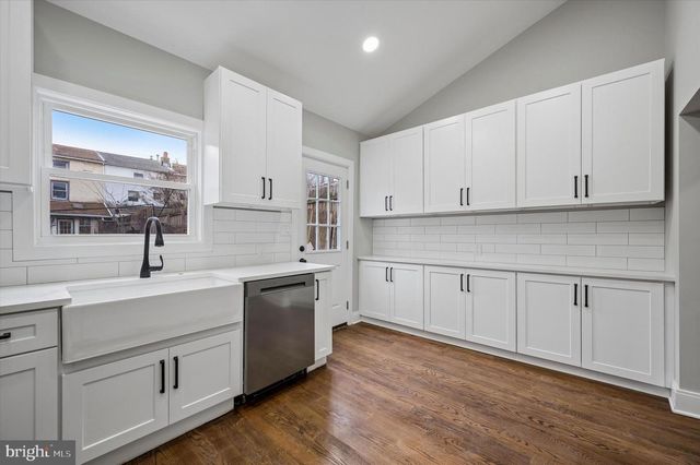 174 GAY ST, Philadelphia, PA 19127