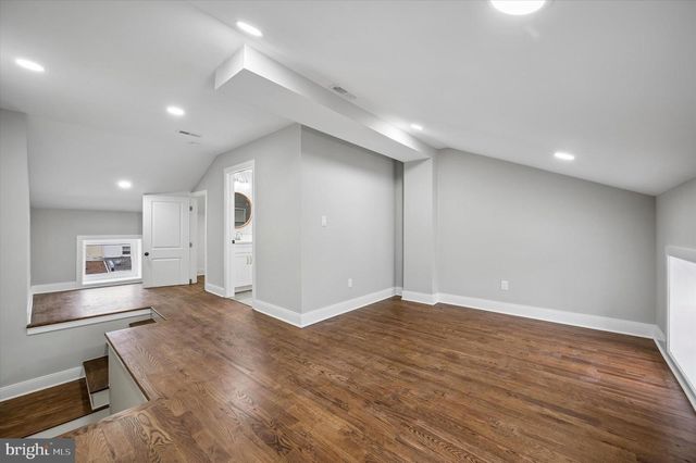 174 GAY ST, Philadelphia, PA 19127