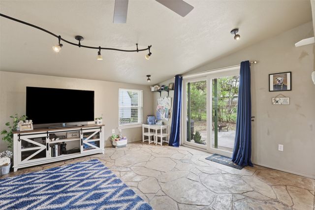 1404 Mimosa Street, Cleburne, TX 76033