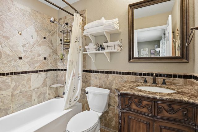 1404 Mimosa Street, Cleburne, TX 76033