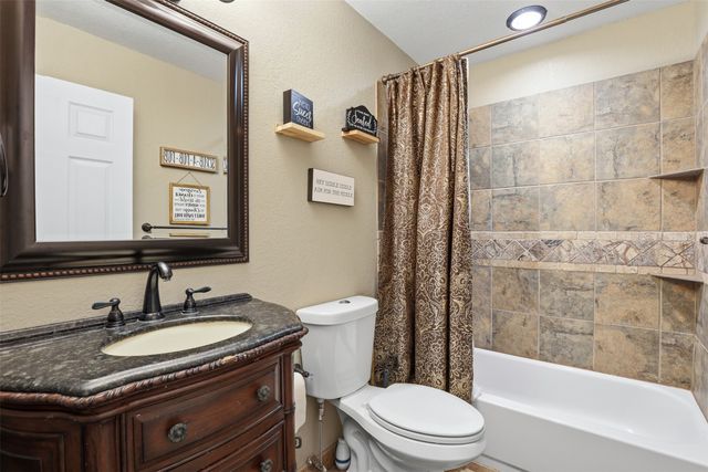 1404 Mimosa Street, Cleburne, TX 76033