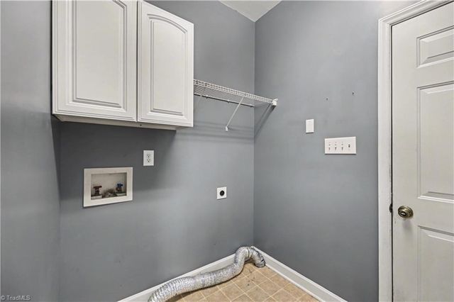 915 Kaye Gibbons Court, Kernersville, NC 27284