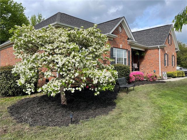 915 Kaye Gibbons Court, Kernersville, NC 27284