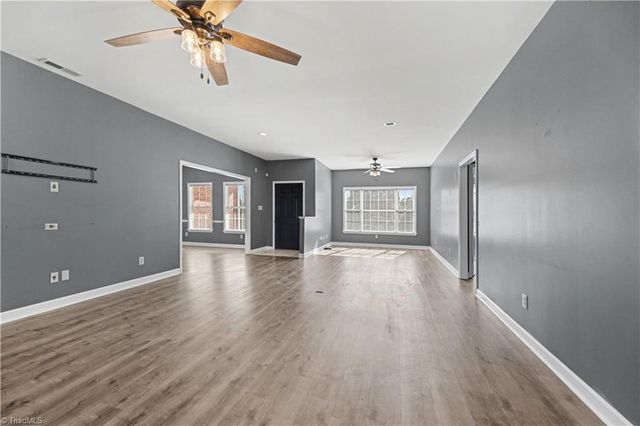 915 Kaye Gibbons Court, Kernersville, NC 27284