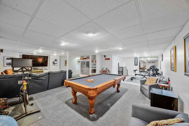 132 Treehouse Road, Matteson, IL 60443