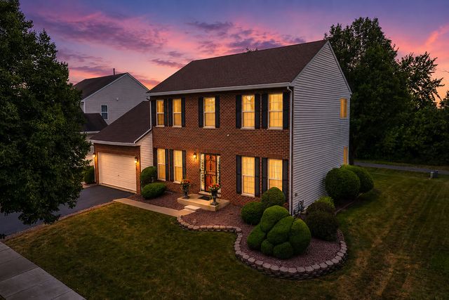 132 Treehouse Road, Matteson, IL 60443