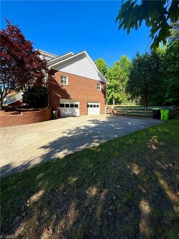 411 Williams Meadow Lane, Winston-salem, NC 27127