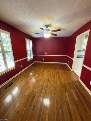 411 Williams Meadow Lane, Winston-salem, NC 27127