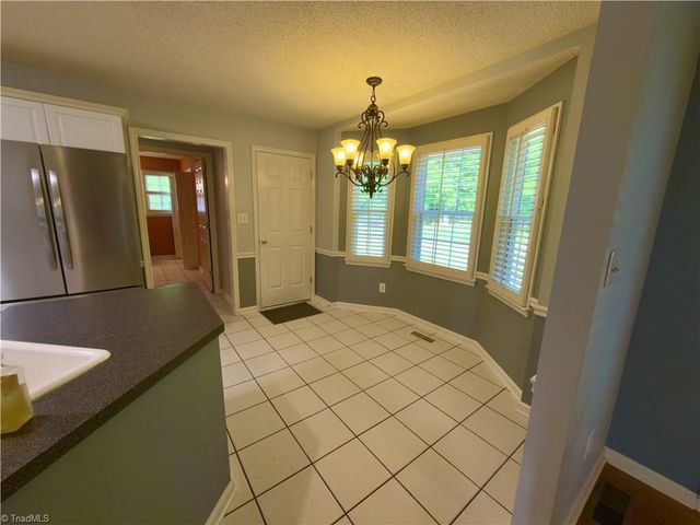411 Williams Meadow Lane, Winston-salem, NC 27127