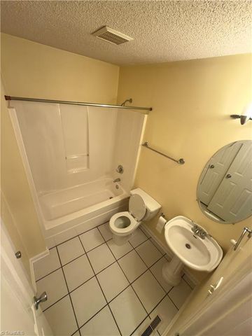 411 Williams Meadow Lane, Winston-salem, NC 27127