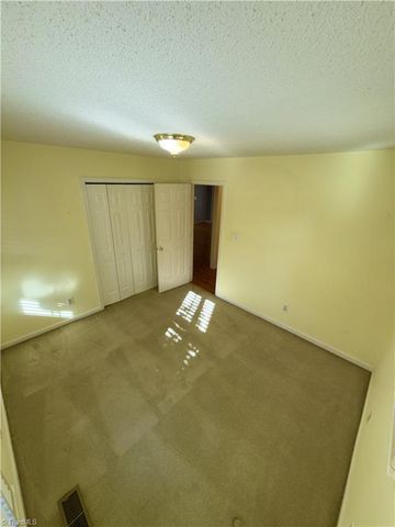 411 Williams Meadow Lane, Winston-salem, NC 27127