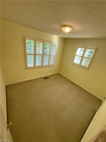 411 Williams Meadow Lane, Winston-salem, NC 27127
