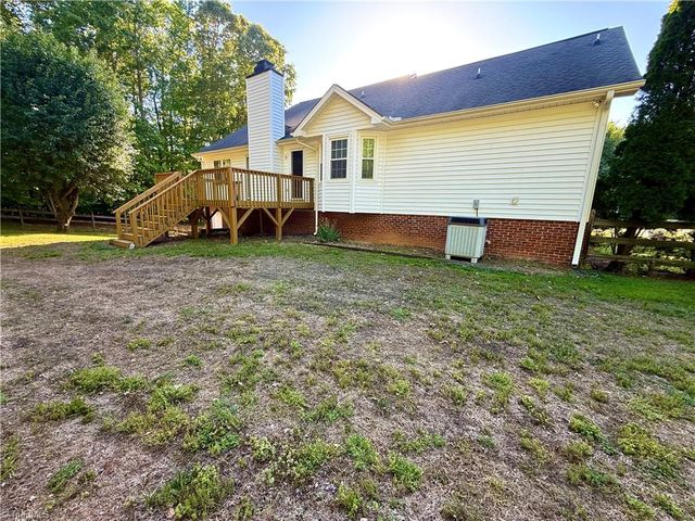 411 Williams Meadow Lane, Winston-salem, NC 27127