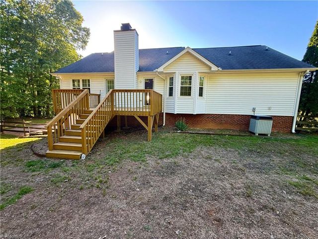 411 Williams Meadow Lane, Winston-salem, NC 27127