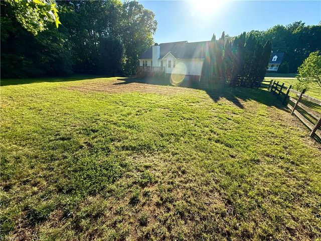 411 Williams Meadow Lane, Winston-salem, NC 27127