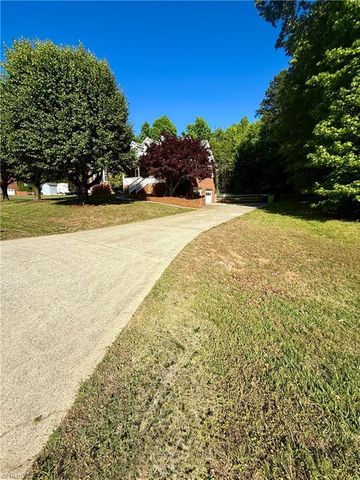 411 Williams Meadow Lane, Winston-salem, NC 27127