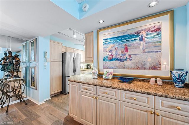 4001 Gulf Shore BLVD N 505, Naples, FL 34103
