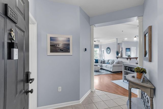 2221 Telfair Way, Charleston, SC 29412