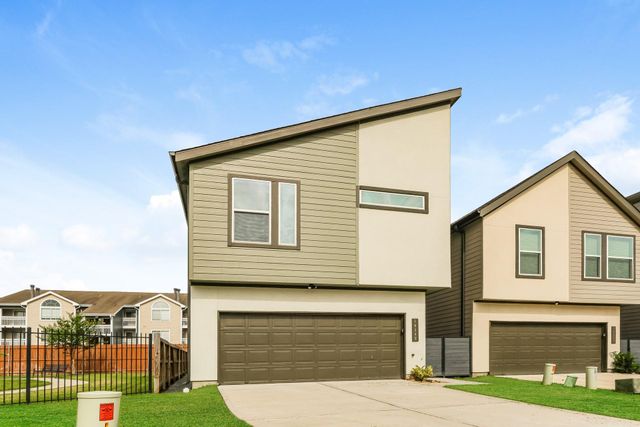 18342 W Centro Circle, Shenandoah, TX 77385