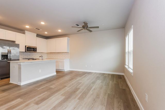 18342 W Centro Circle, Shenandoah, TX 77385