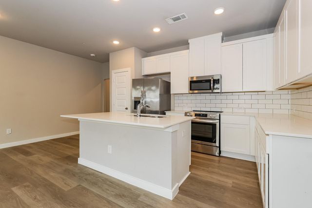 18342 W Centro Circle, Shenandoah, TX 77385