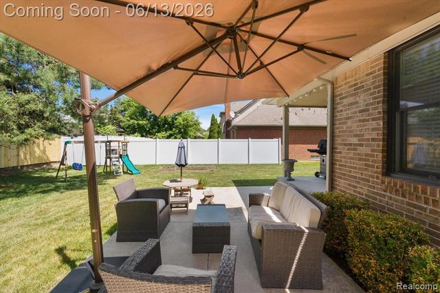 15213 Meerschaert Drive, Macomb, MI 48042