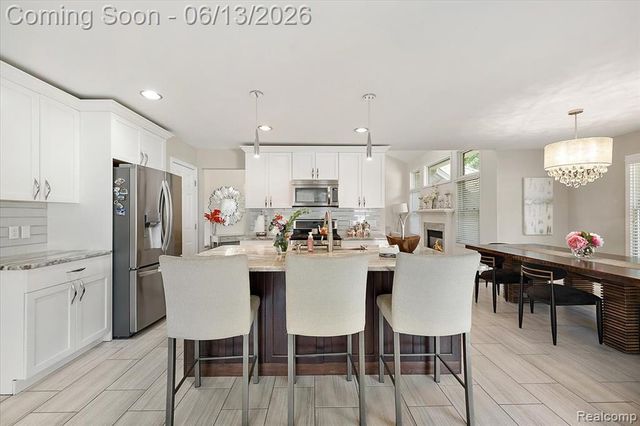 15213 Meerschaert Drive, Macomb, MI 48042