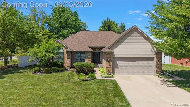 15213 Meerschaert Drive, Macomb, MI 48042