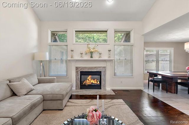 15213 Meerschaert Drive, Macomb, MI 48042