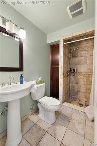 15213 Meerschaert Drive, Macomb, MI 48042