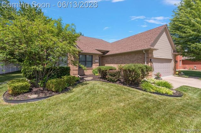 15213 Meerschaert Drive, Macomb, MI 48042