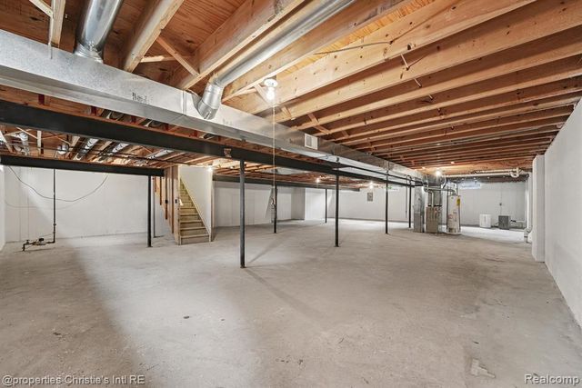 49316 Deerfield Park, Macomb, MI 48044
