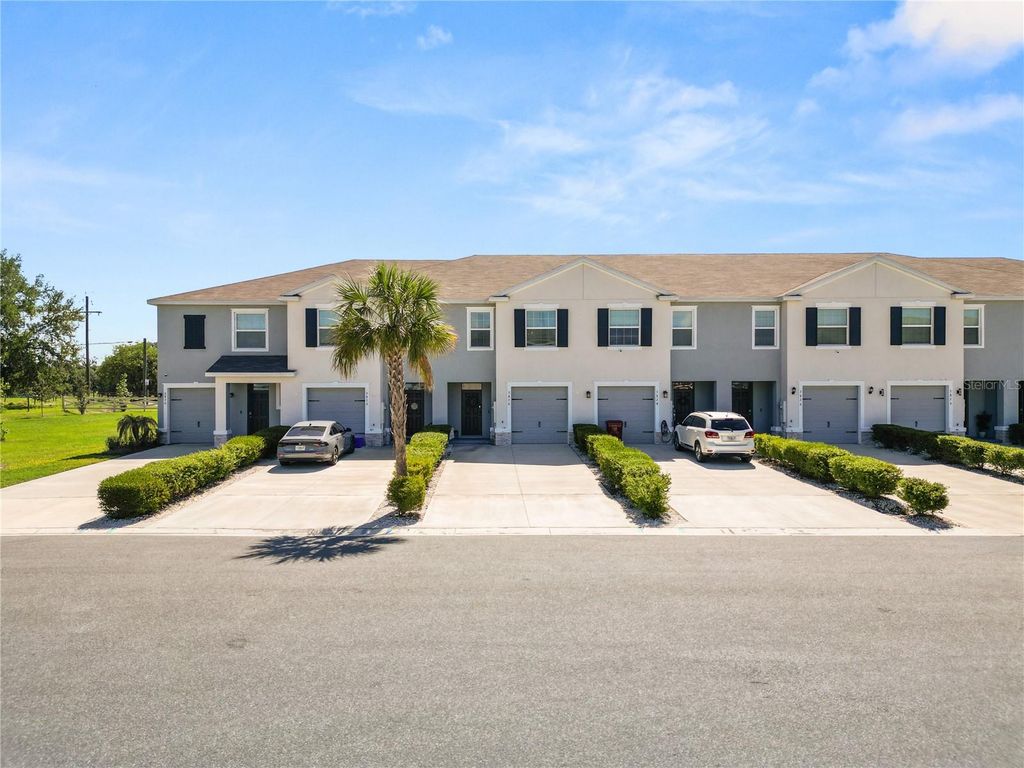 3830 SUNFLOWER FIELD PLACE, Plant City, FL 33565