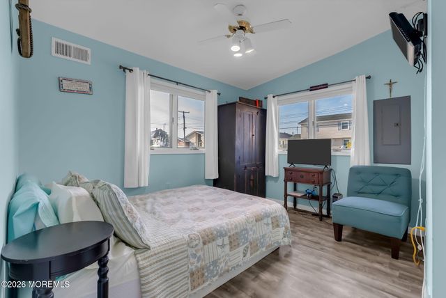 343 Cheryl Drive, Toms River, NJ 08753