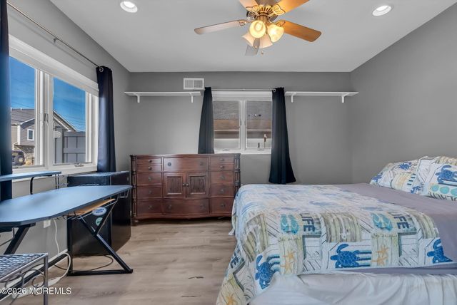 343 Cheryl Drive, Toms River, NJ 08753