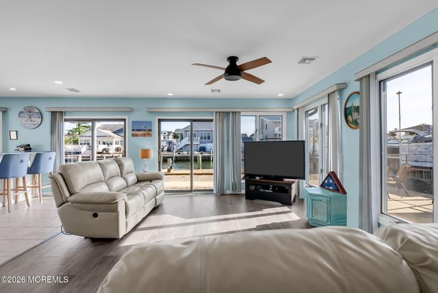 343 Cheryl Drive, Toms River, NJ 08753