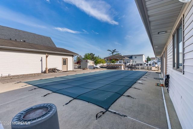 343 Cheryl Drive, Toms River, NJ 08753