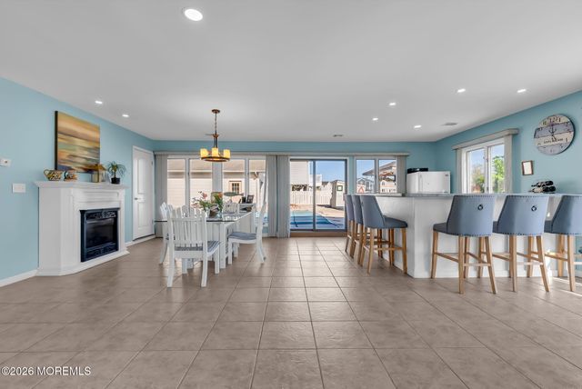 343 Cheryl Drive, Toms River, NJ 08753