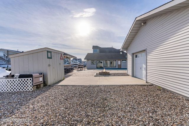 343 Cheryl Drive, Toms River, NJ 08753